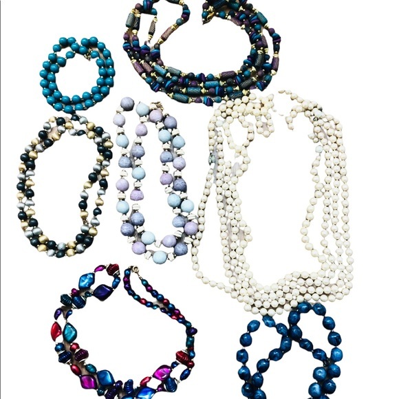 Jewelry - VINTAGE NECKLACES